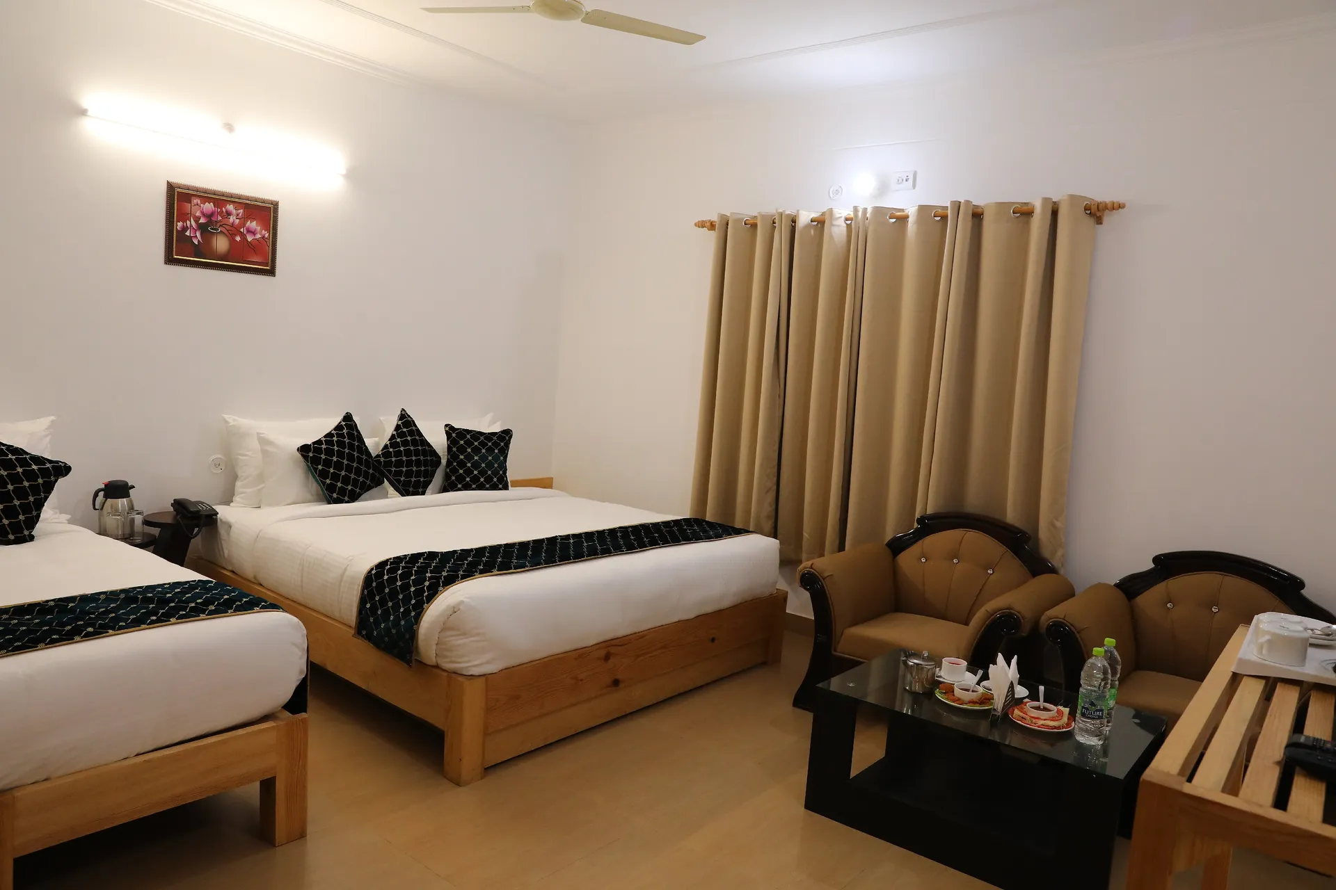 Hotel Aeradyo Inn Room