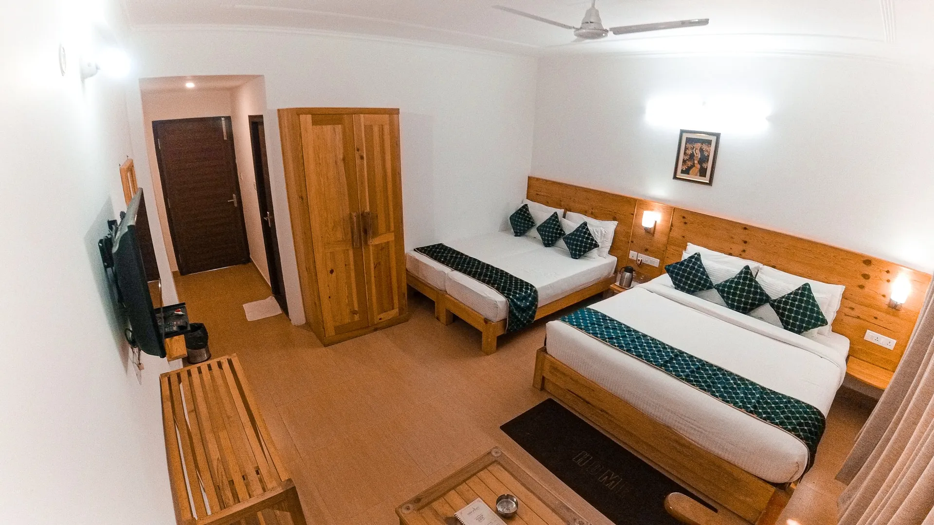 Hotel Aeradyo Inn Room