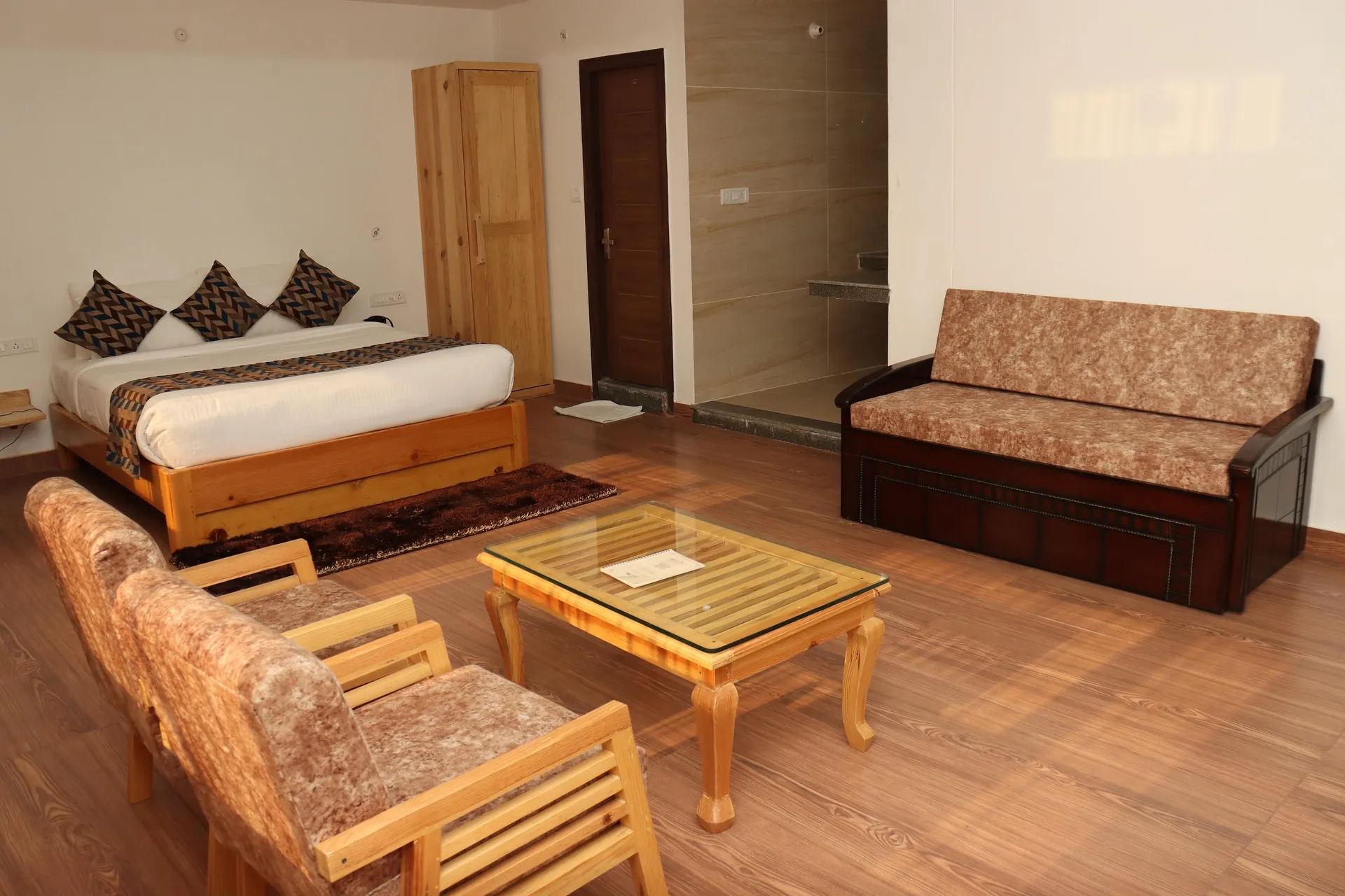 Hotel Aeradyo Inn Room