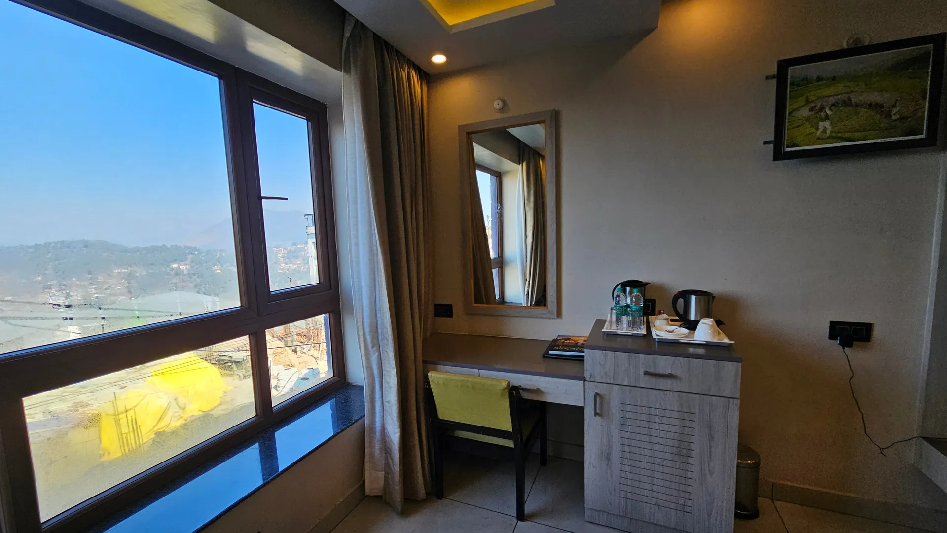 Sunita Elite Room