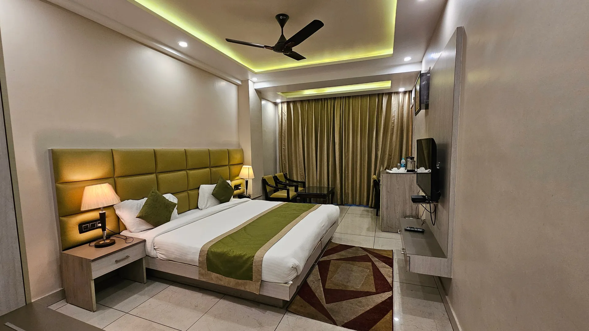 Sunita Elite Room