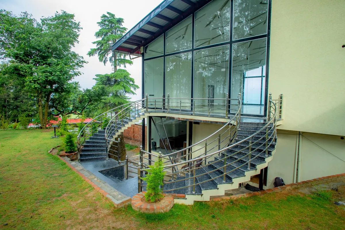 The Mountain Paradise Resort, Almora Garden