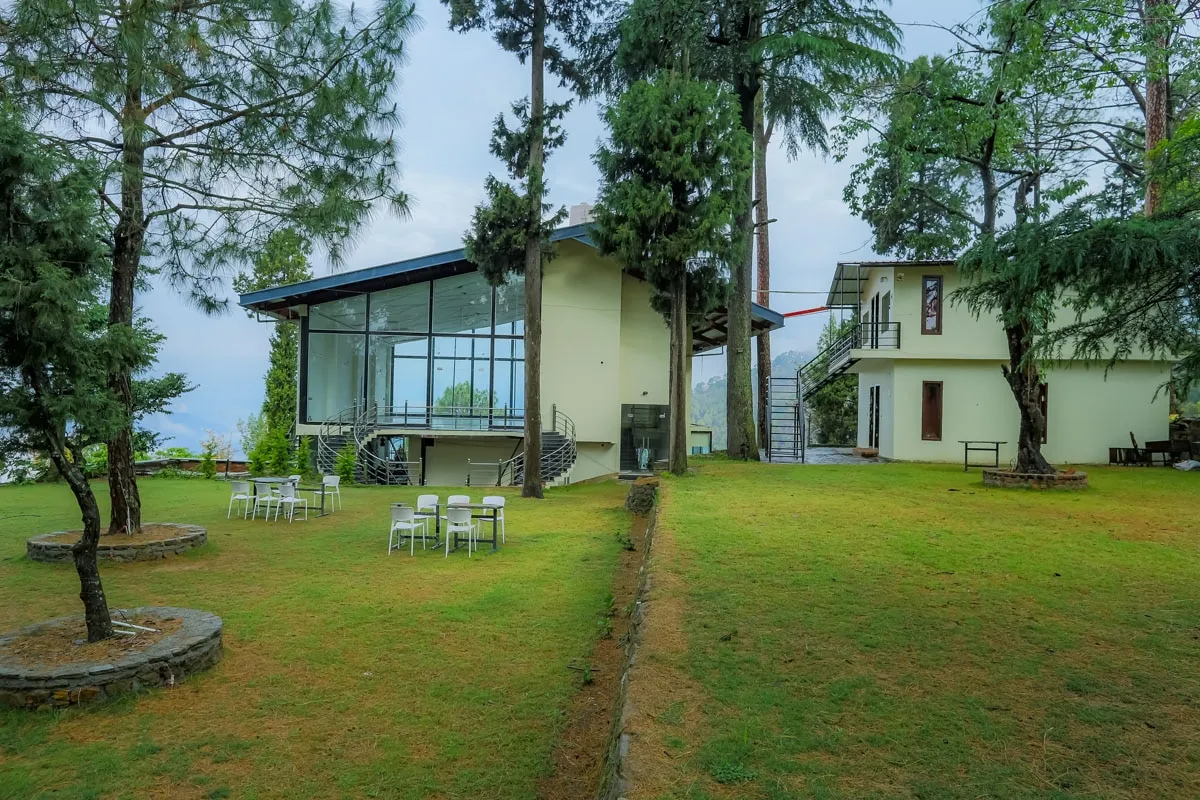 The Mountain Paradise Resort, Almora Garden