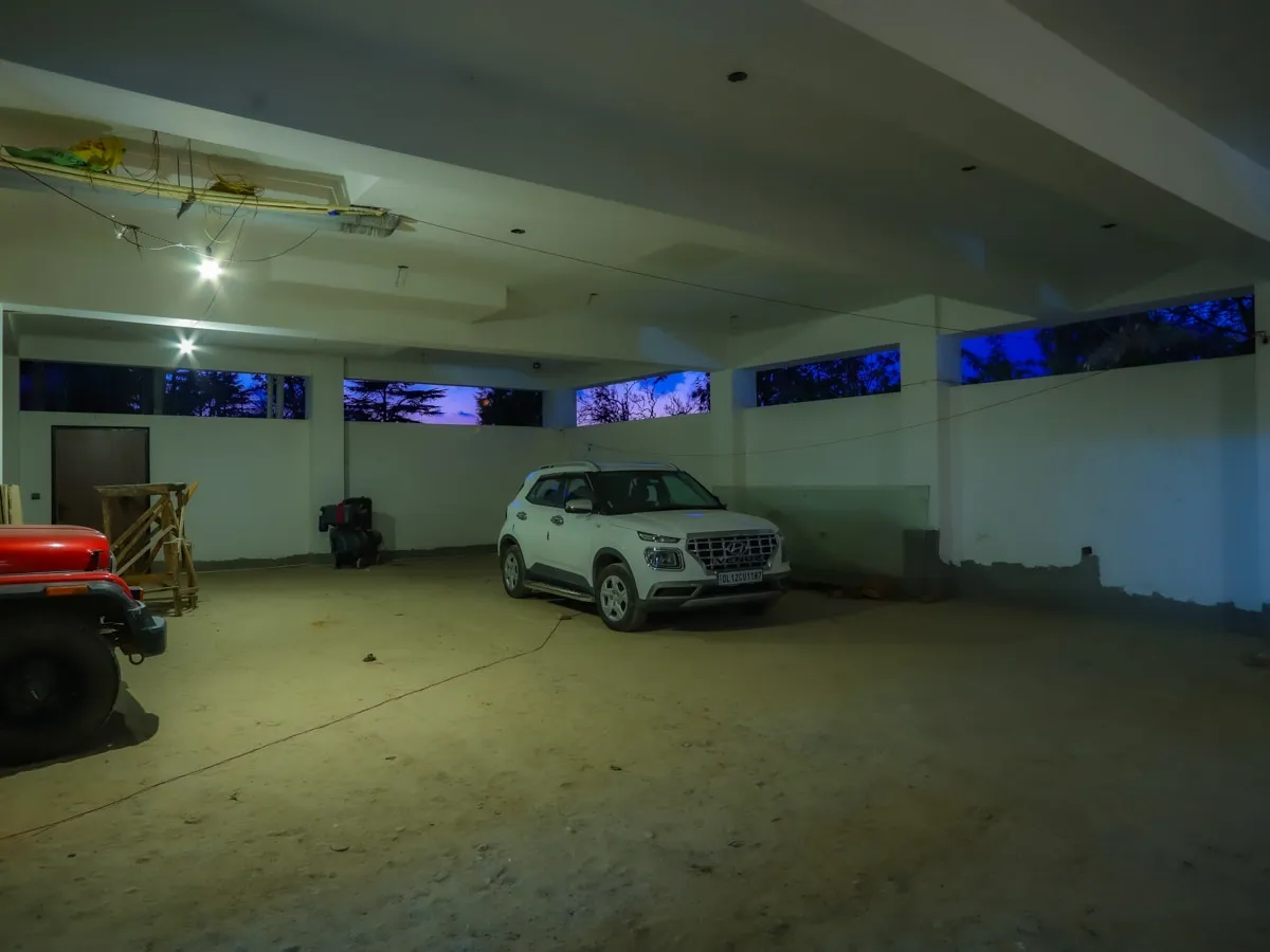 The Mountain Paradise Resort, Almora Parking