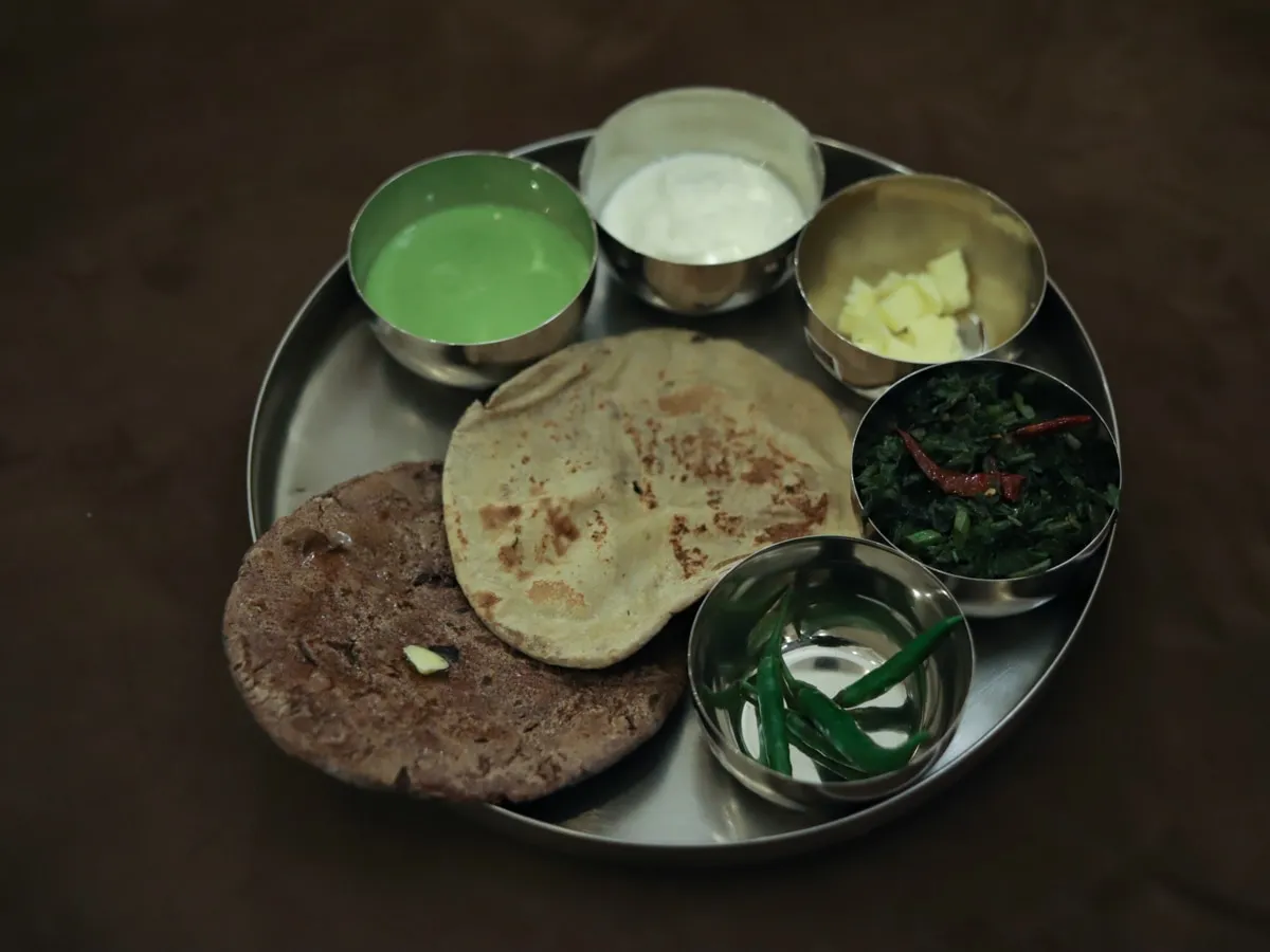 The Mountain Paradise Resort, Almora Restaurant