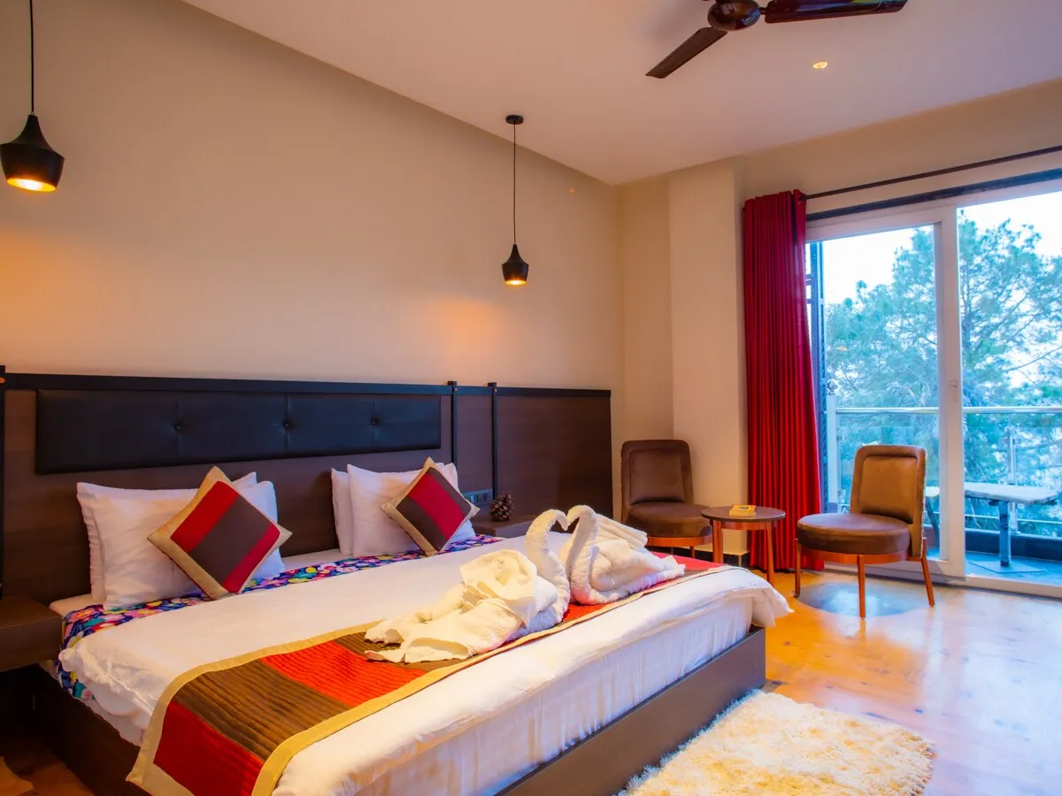 The Mountain Paradise Resort, Almora Room