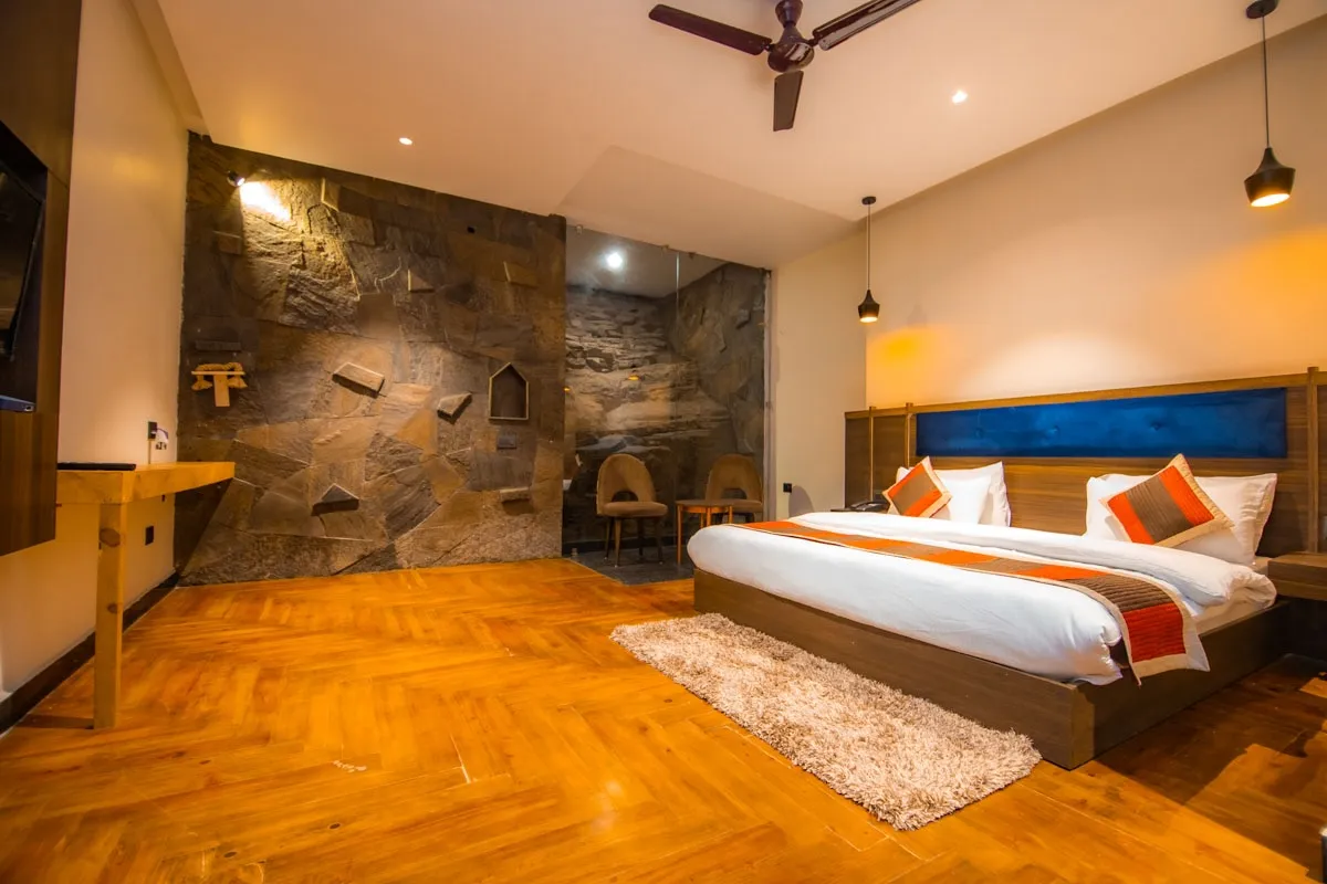 The Mountain Paradise Resort, Almora Room