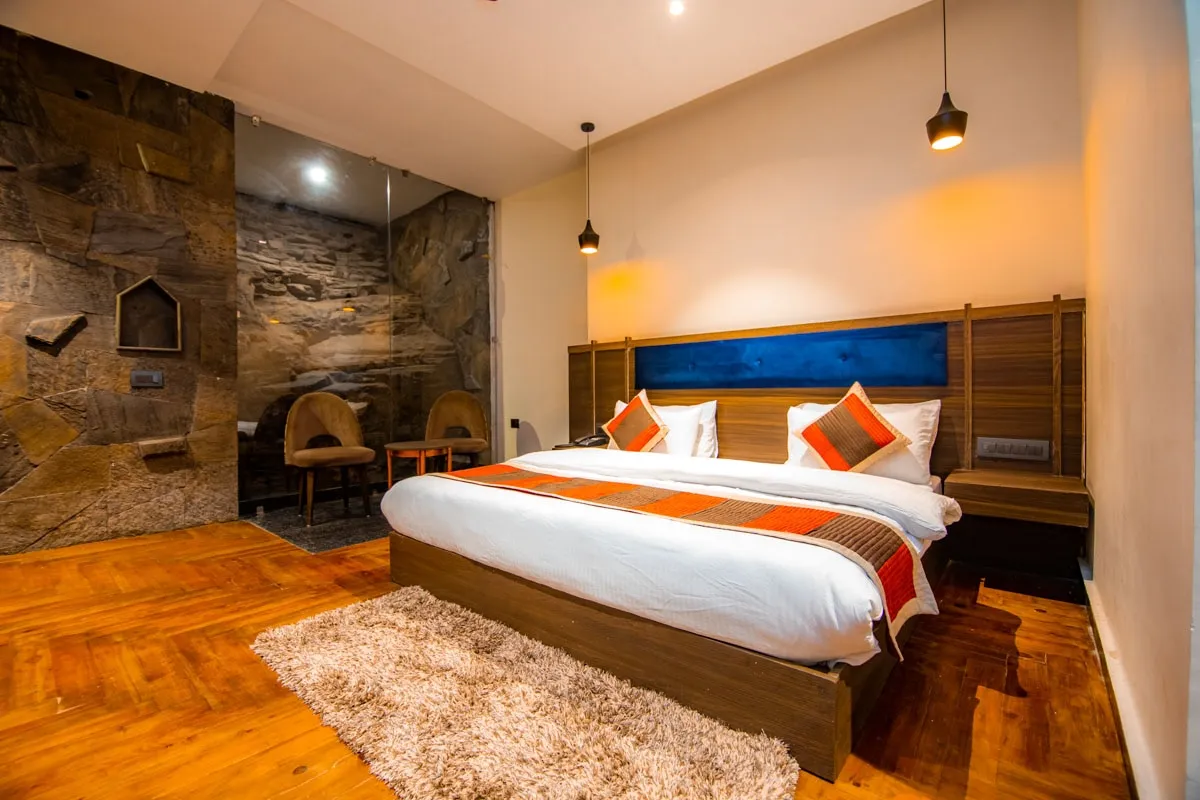 The Mountain Paradise Resort, Almora Room