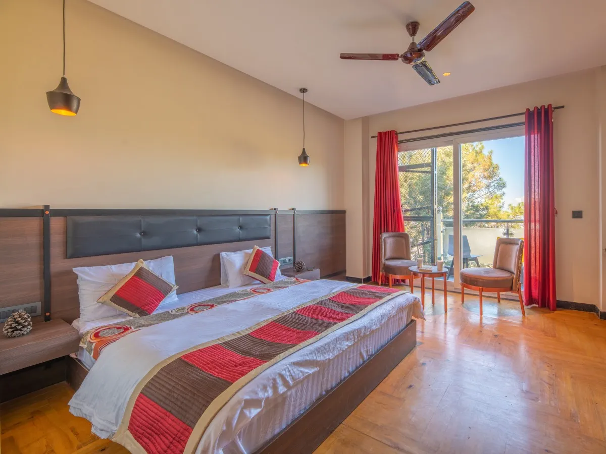 The Mountain Paradise Resort, Almora Room