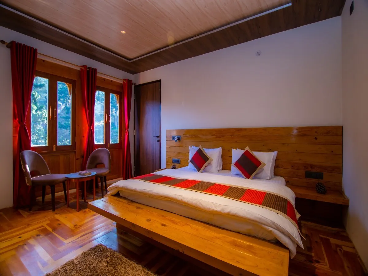 The Mountain Paradise Resort, Almora Room