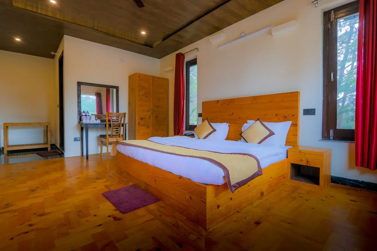 The Mountain Paradise Resort, Almora Room