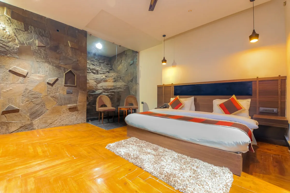 The Mountain Paradise Resort, Almora Room