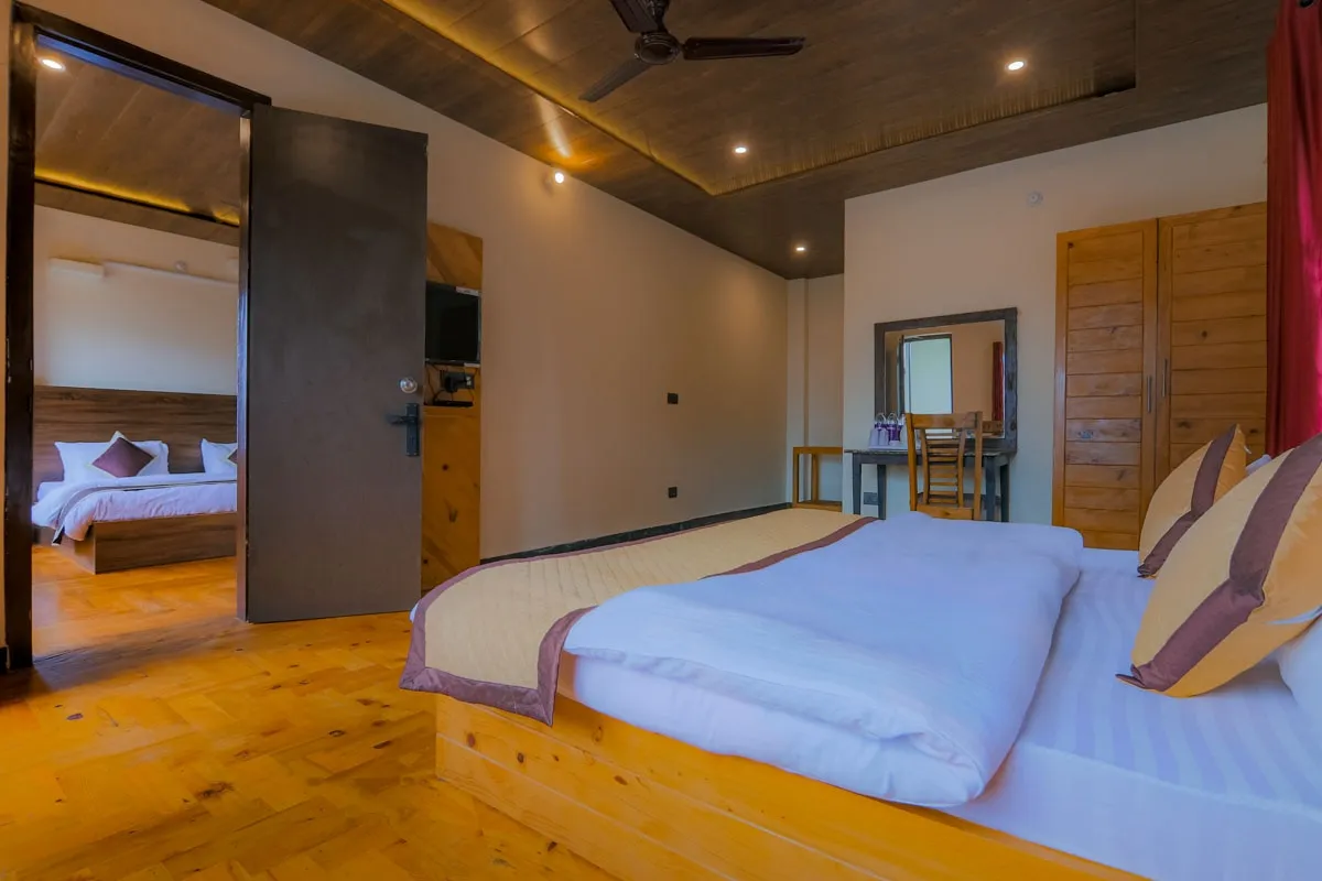 The Mountain Paradise Resort, Almora Room