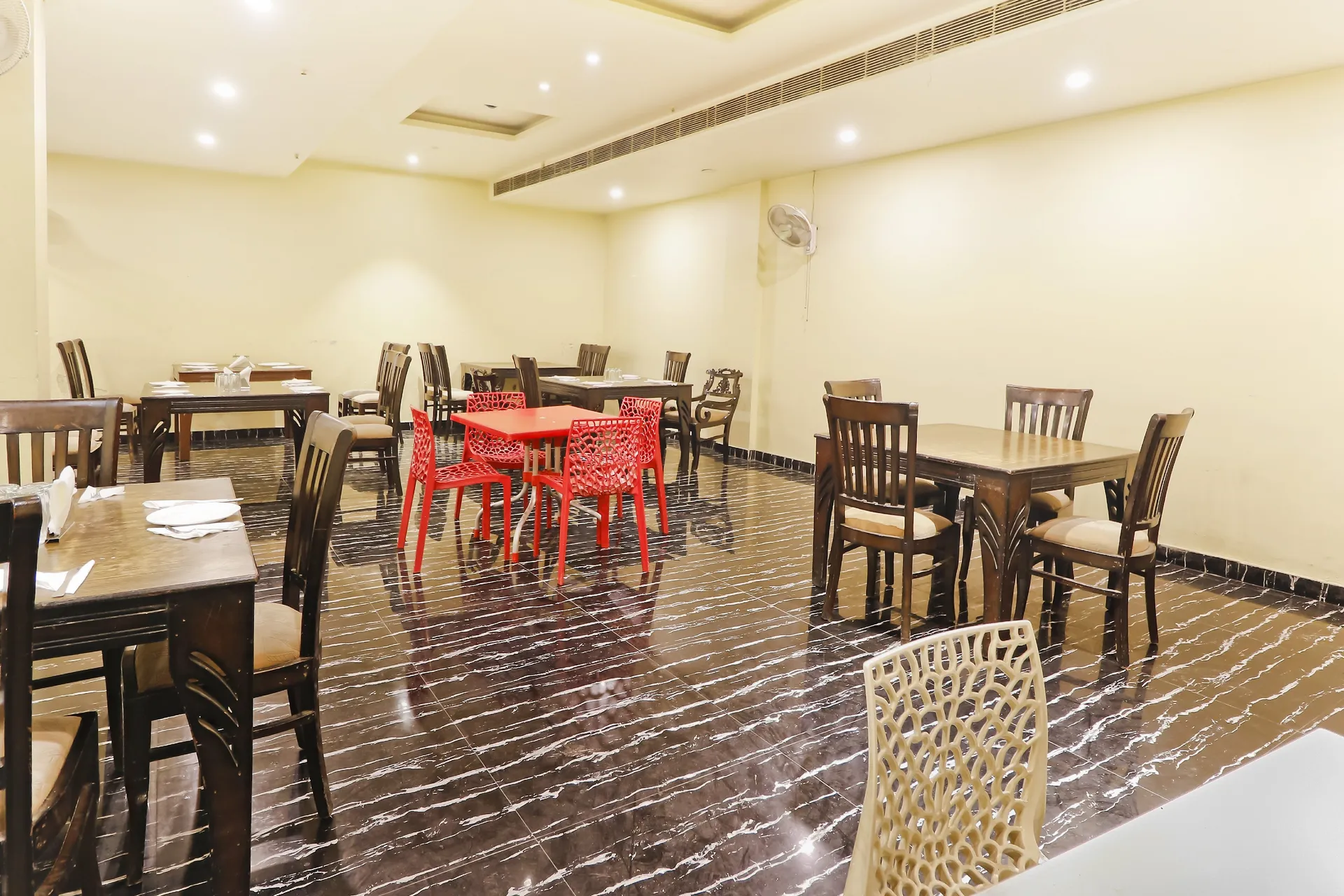 HOTEL GRAND HRIDEY Restaurant