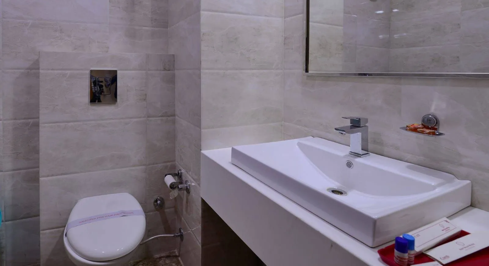 HOTEL GRAND HRIDEY Room