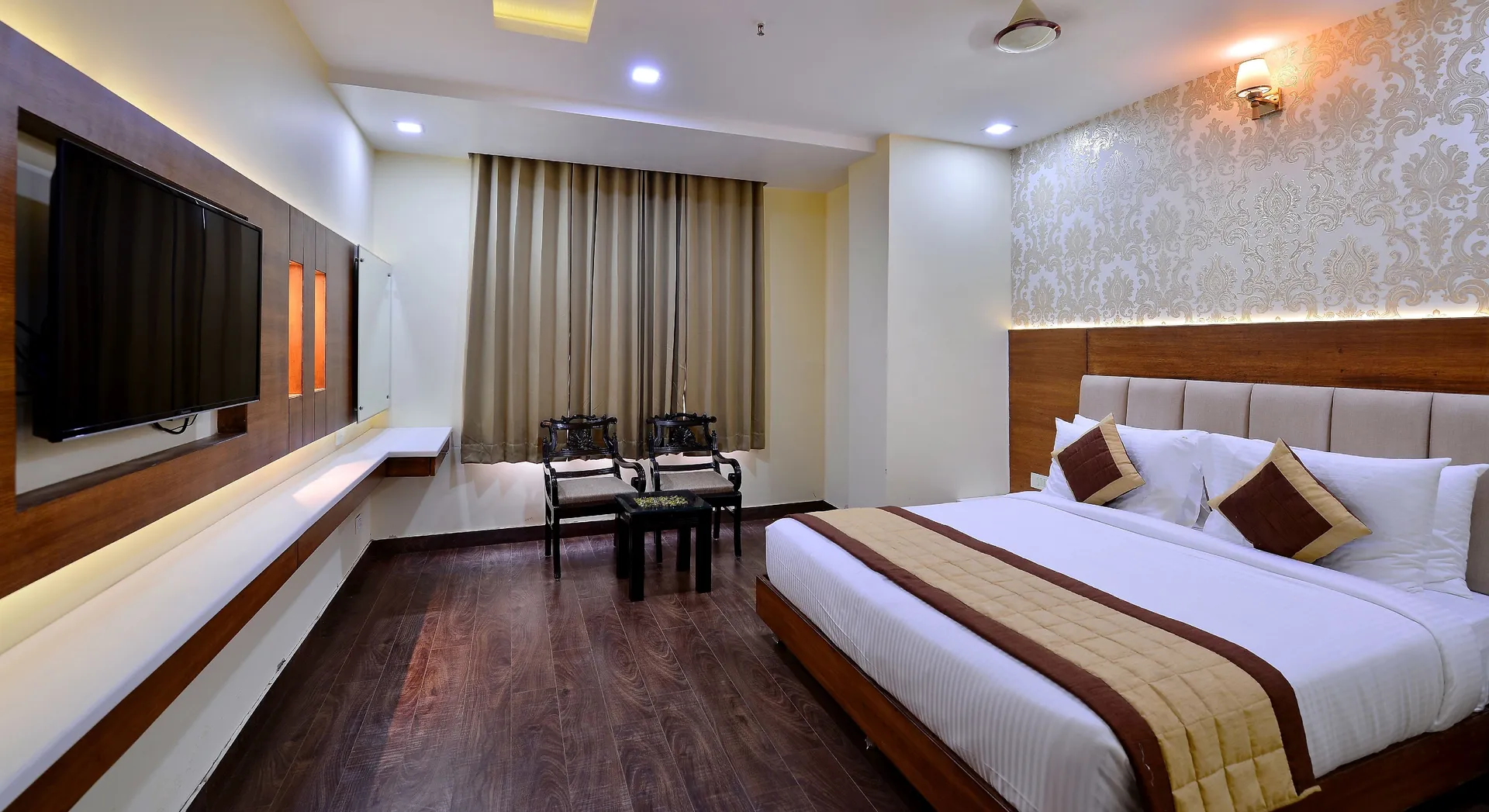 HOTEL GRAND HRIDEY Room