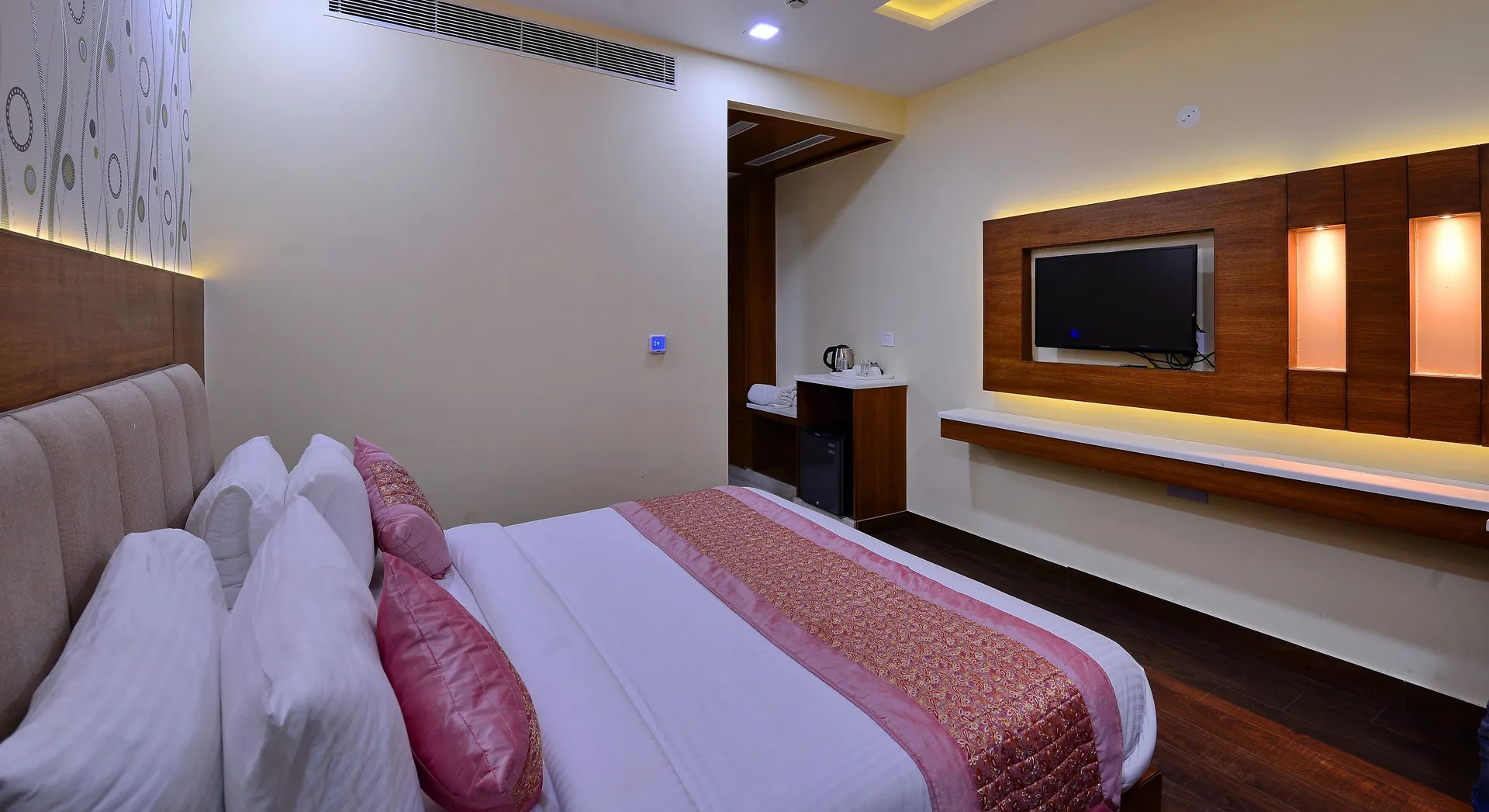 HOTEL GRAND HRIDEY Room