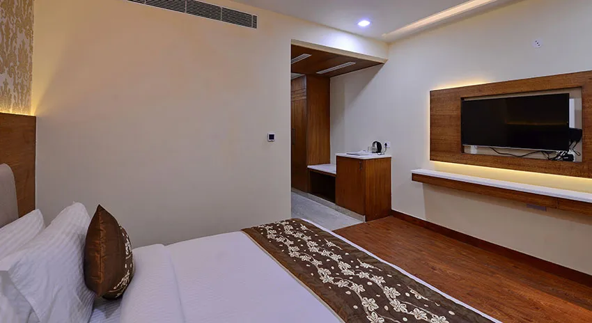 HOTEL GRAND HRIDEY Room