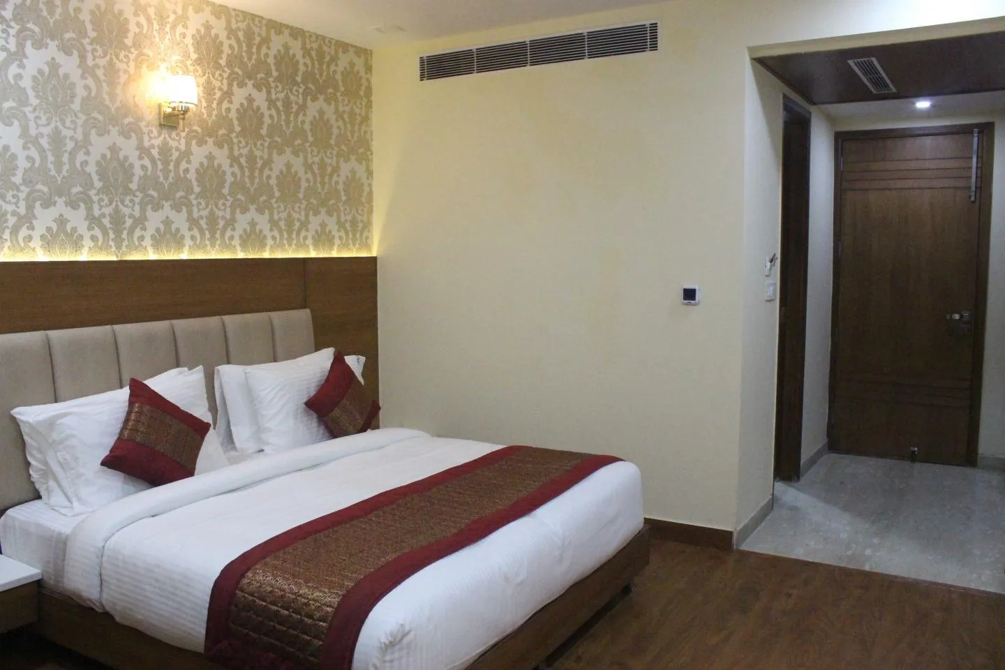 HOTEL GRAND HRIDEY Room