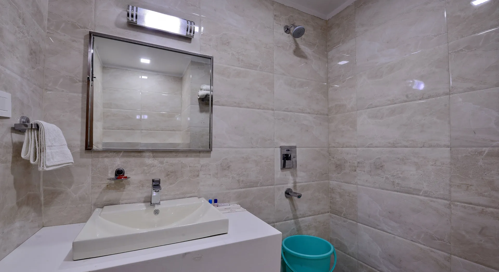 HOTEL GRAND HRIDEY Room
