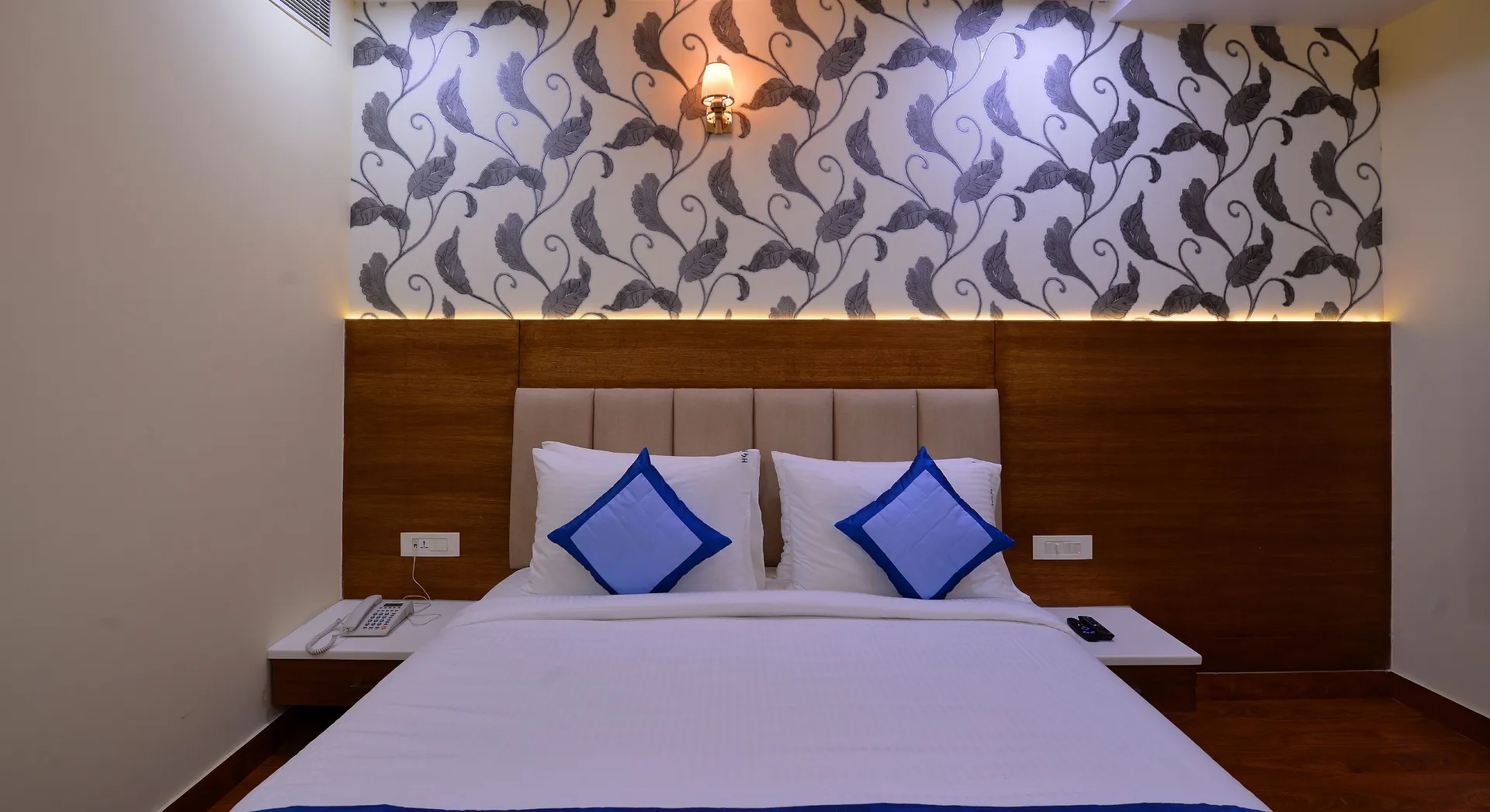 HOTEL GRAND HRIDEY Room