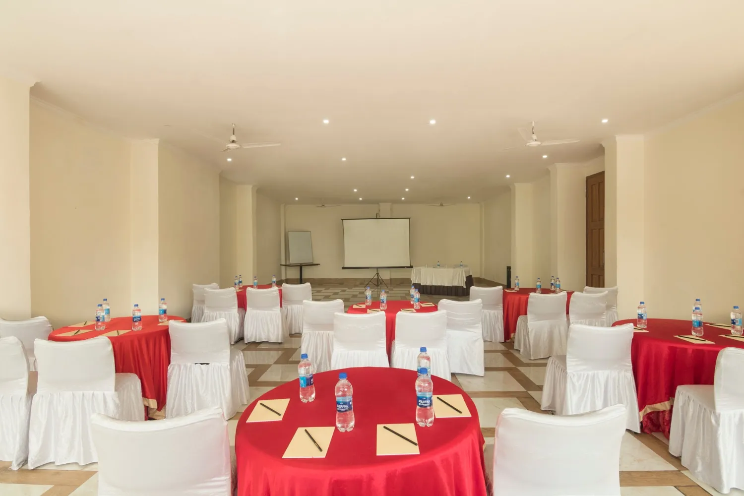 Aaroham The Watergate Hotel Bhimtal Conference Room