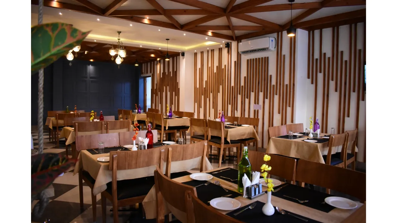 Aaroham The Watergate Hotel Bhimtal Restaurant