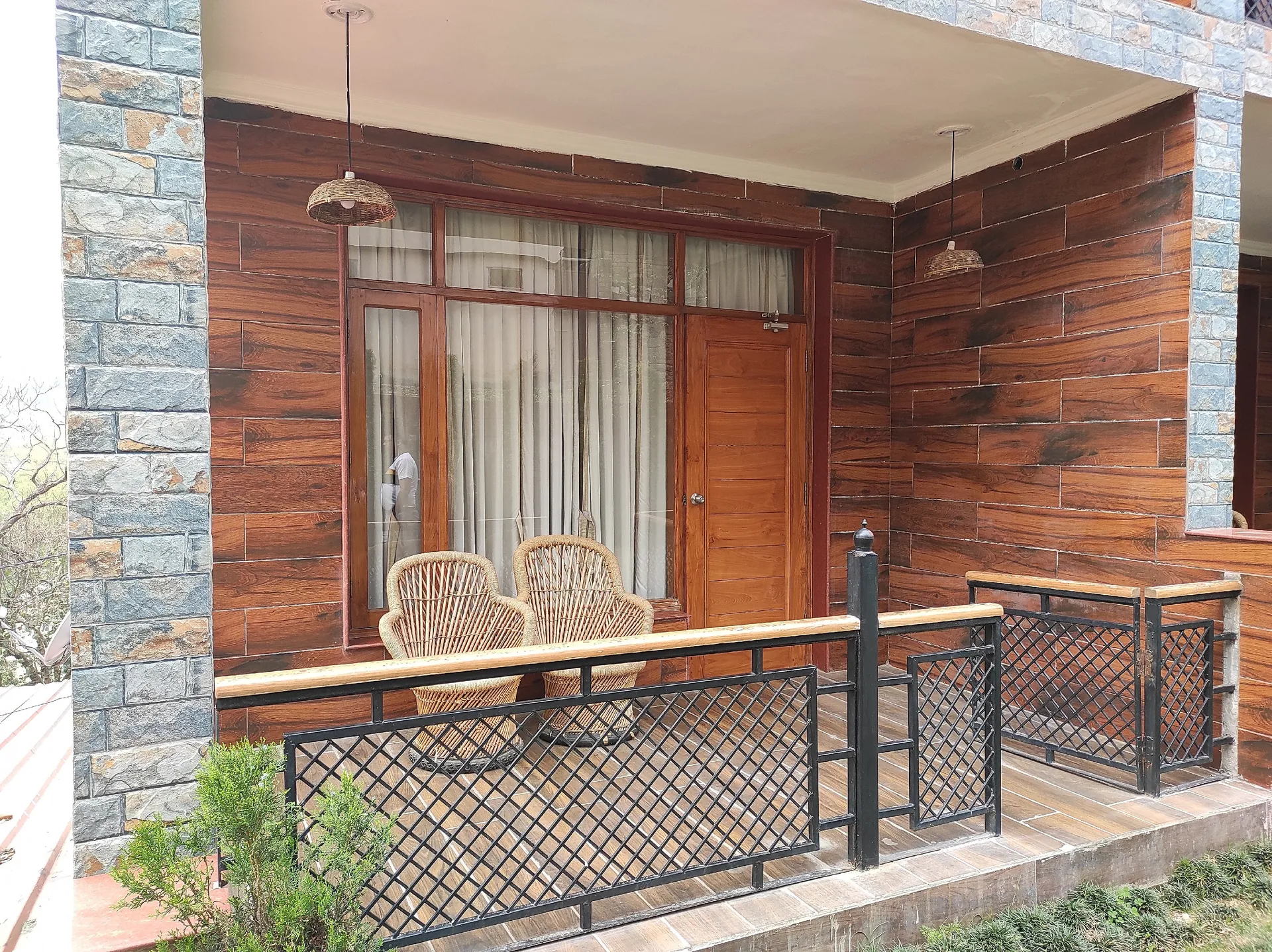 Aaroham The Watergate Hotel Bhimtal Room