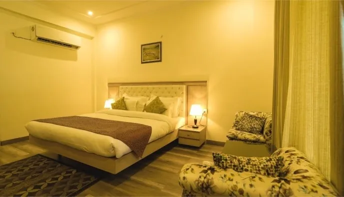 Aaroham The Watergate Hotel Bhimtal Room