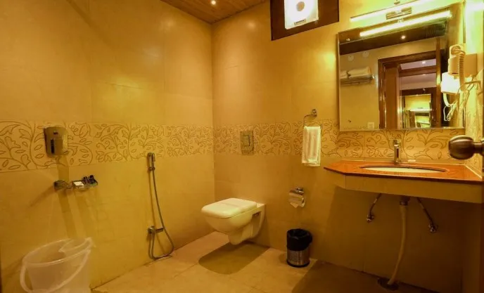 Aaroham The Watergate Hotel Bhimtal Room