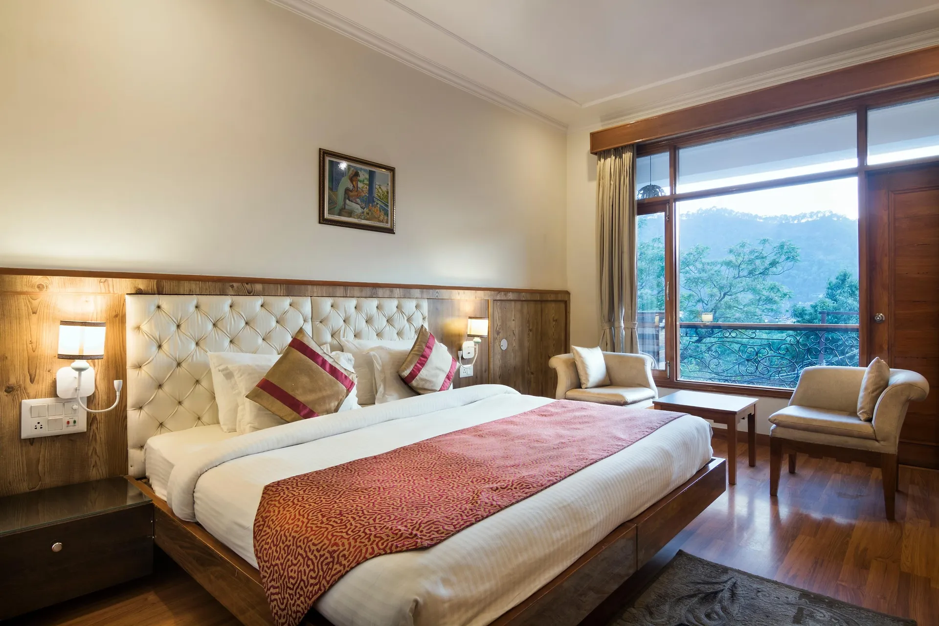 Aaroham The Watergate Hotel Bhimtal Room