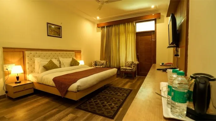 Aaroham The Watergate Hotel Bhimtal Room