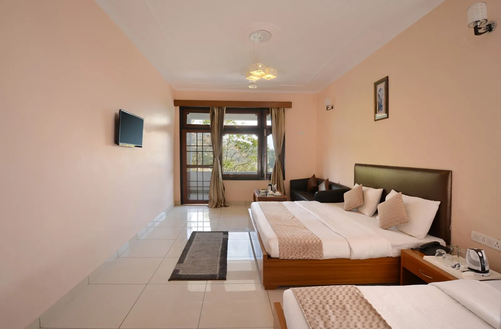 Hotel Maya Regency Bhimtal Common Area