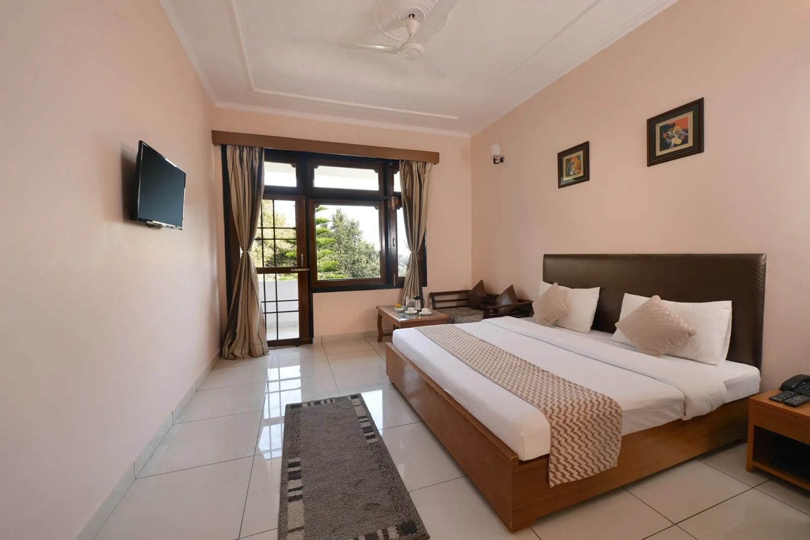 Hotel Maya Regency Bhimtal Common Area