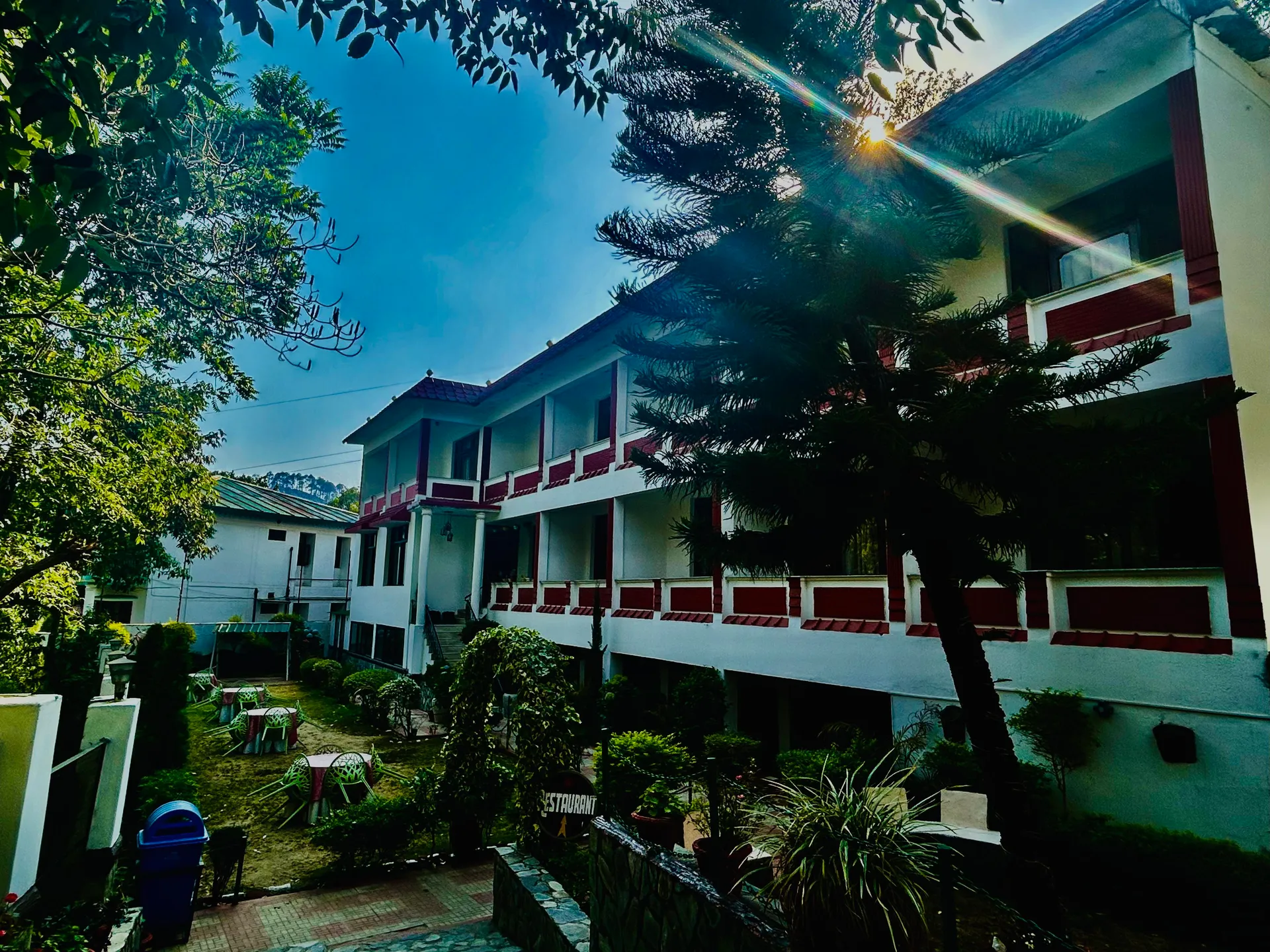Hotel Maya Regency Bhimtal Facade