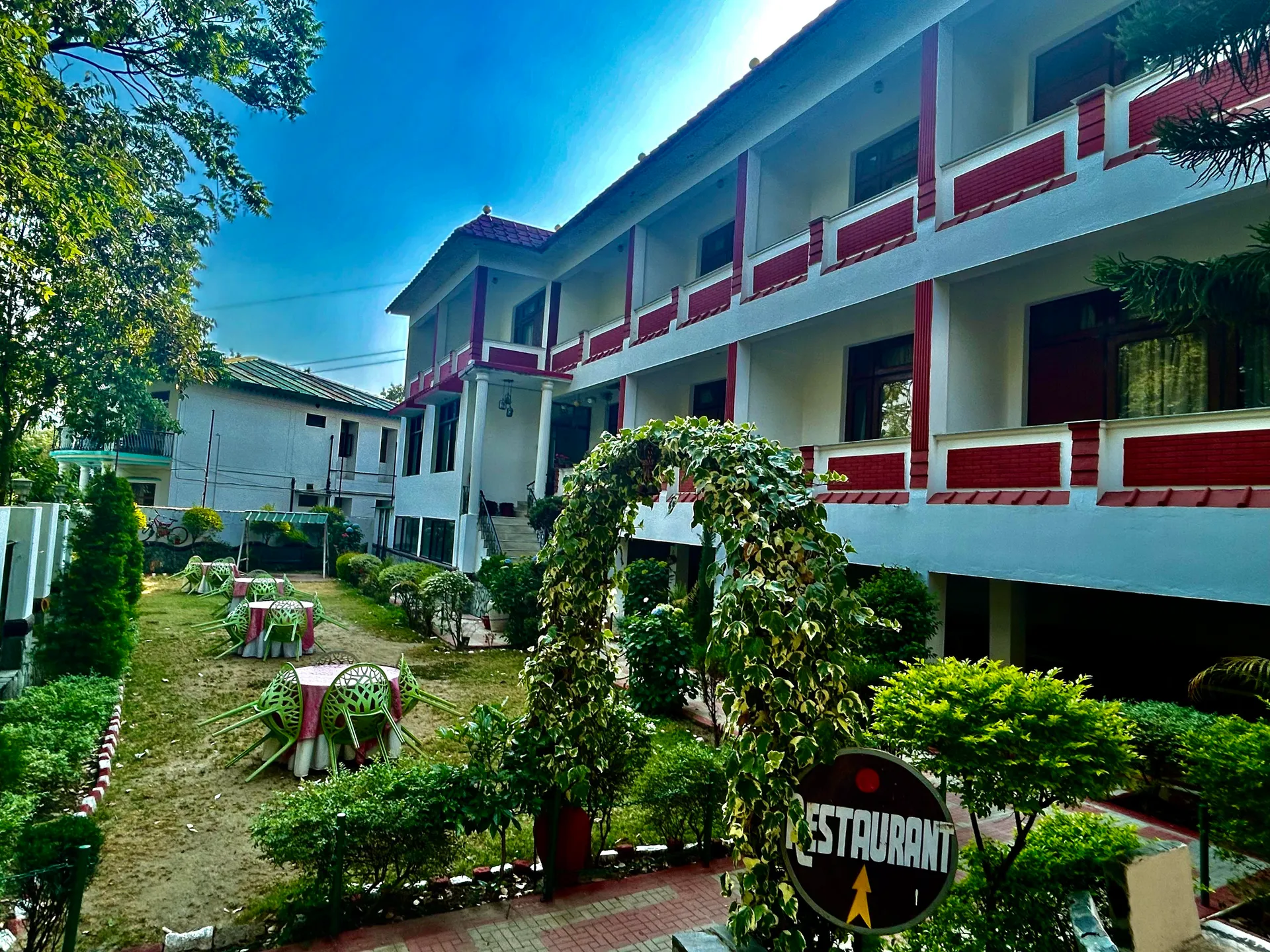 Hotel Maya Regency Bhimtal Garden