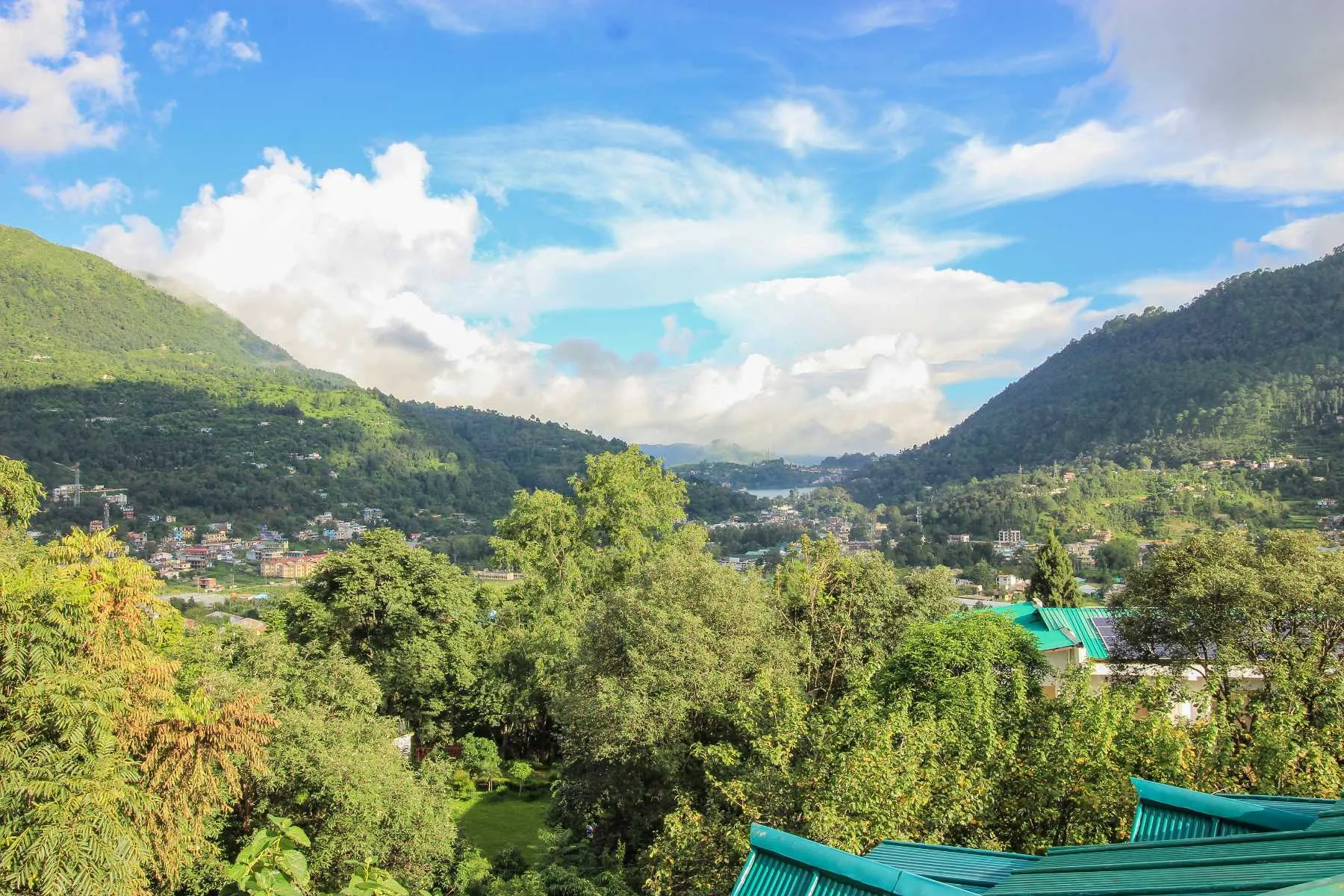 Hotel Maya Regency Bhimtal Outdoors