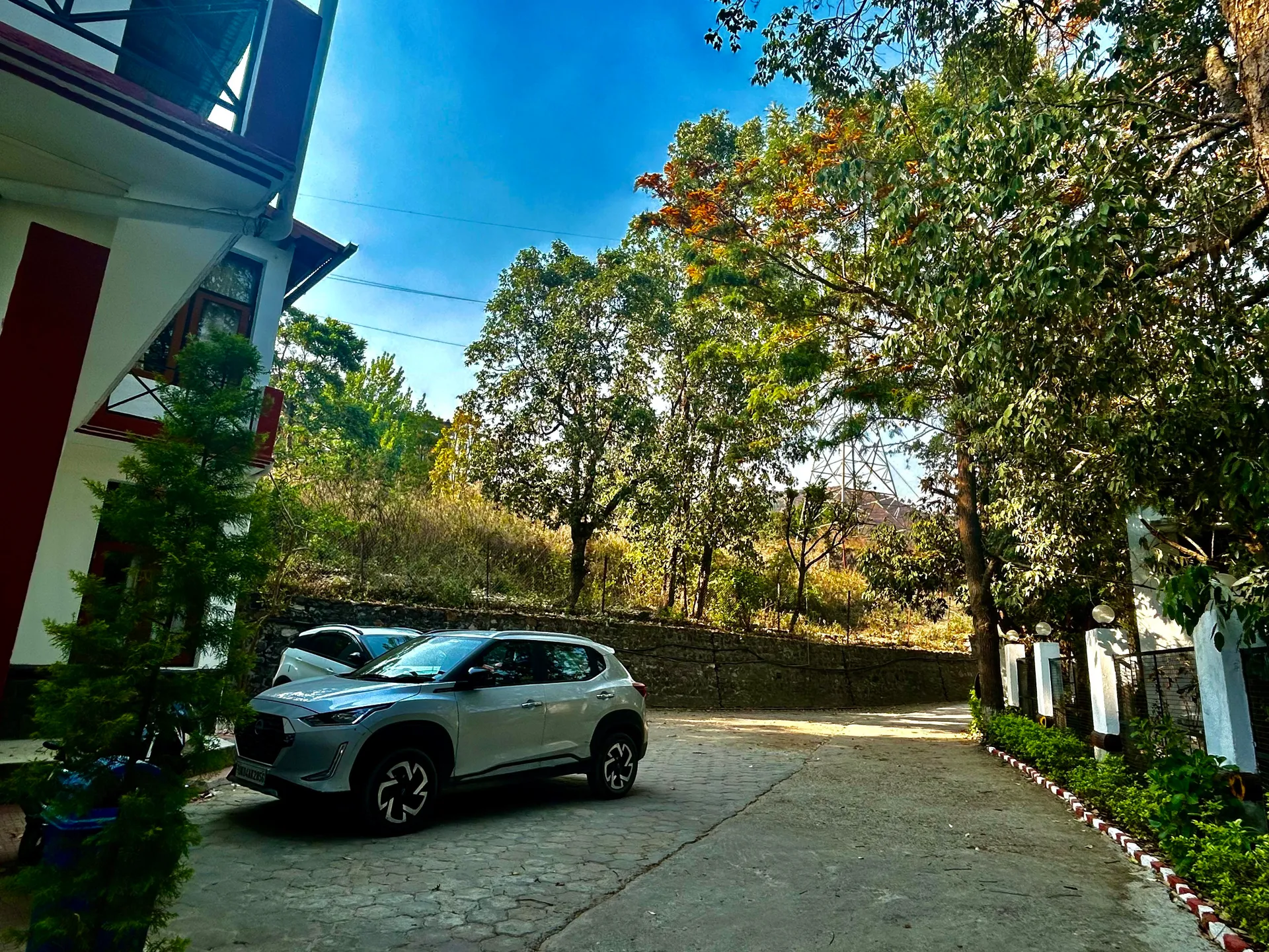 Hotel Maya Regency Bhimtal Parking