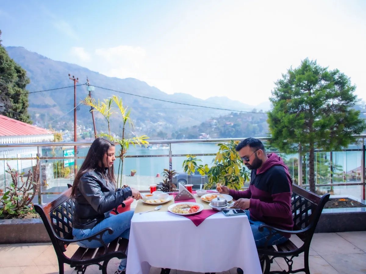 The Tal Paradise( 20 km from Nainital ) A Lake Side Hotel Outdoors