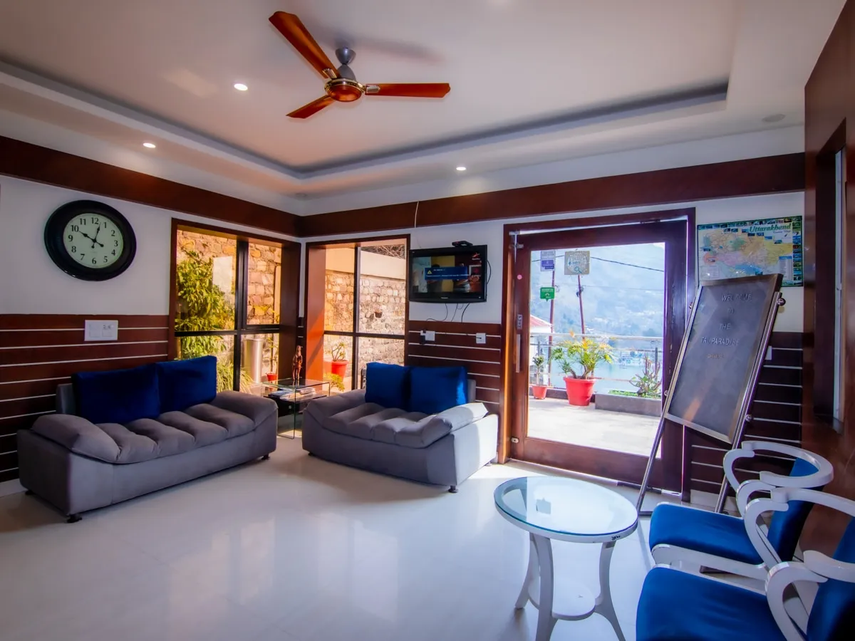 The Tal Paradise( 20 km from Nainital ) A Lake Side Hotel Reception