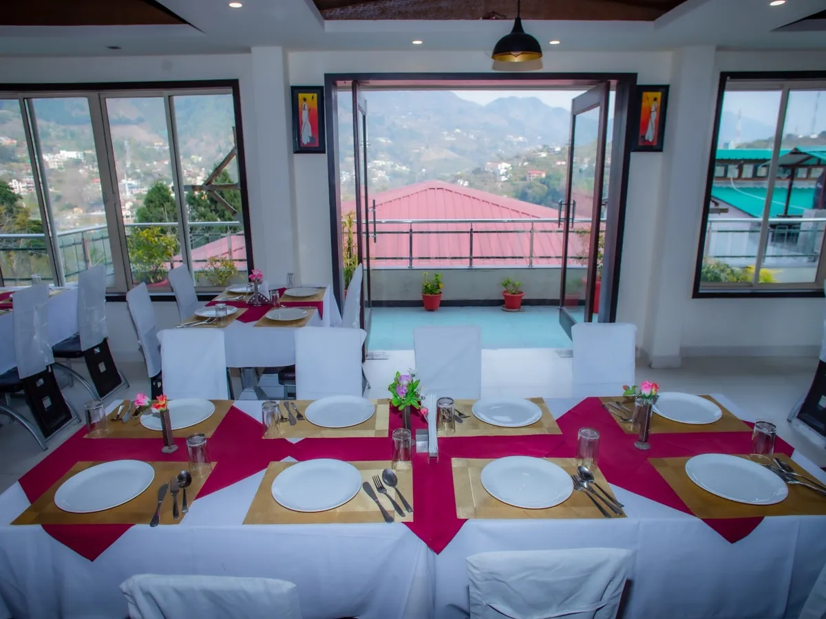 The Tal Paradise( 20 km from Nainital ) A Lake Side Hotel Restaurant