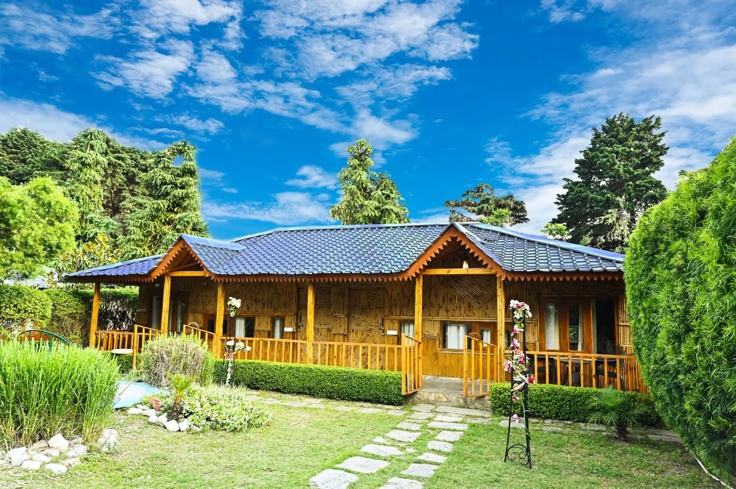 Foxoso Misty Oak Resort Nainital Outdoors