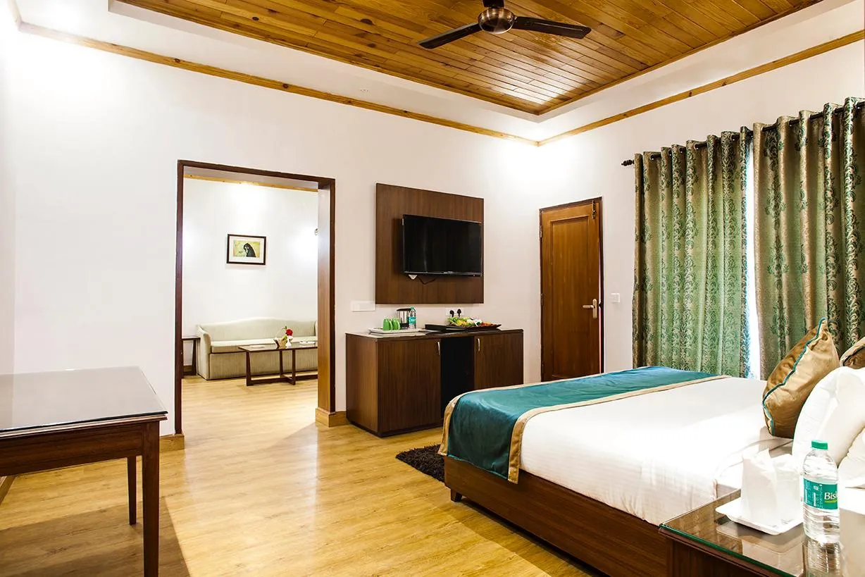 Foxoso Misty Oak Resort Nainital Room
