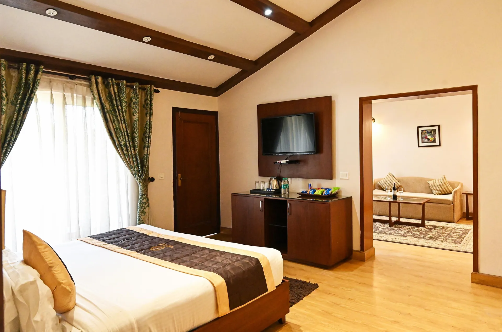 Foxoso Misty Oak Resort Nainital Room