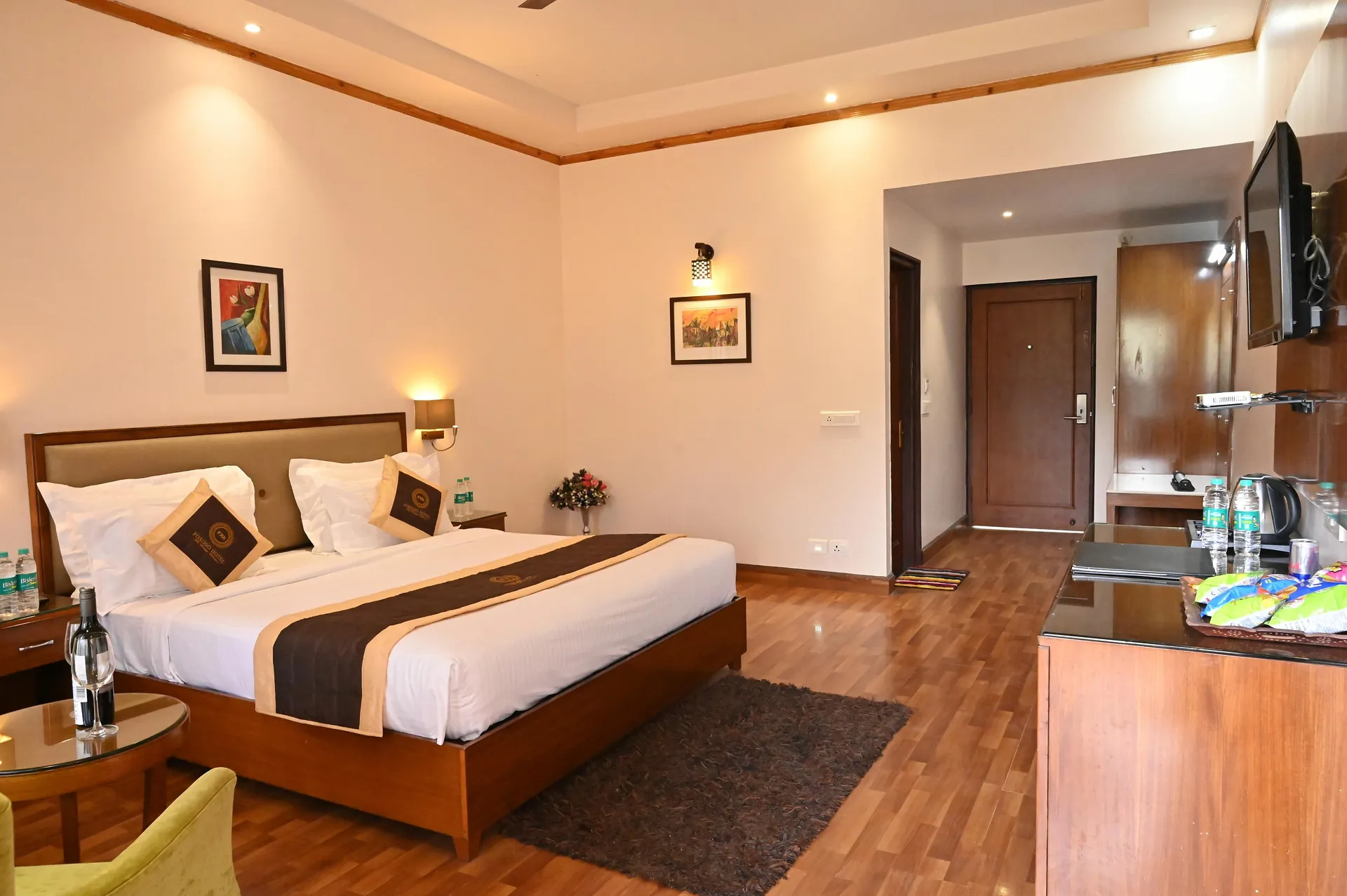 Foxoso Misty Oak Resort Nainital Room