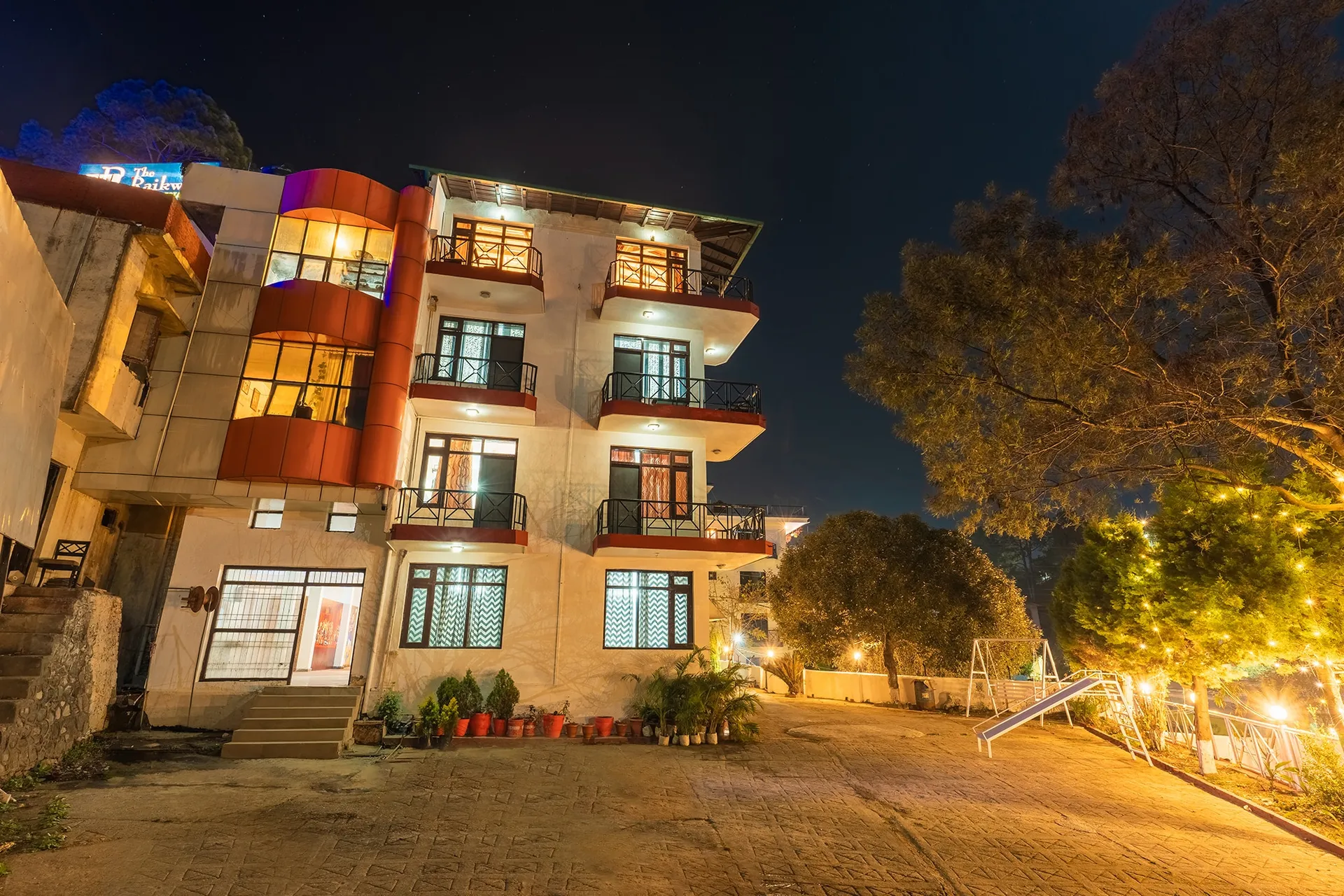 The Raikwal's Hotel & Restaurant Facade
