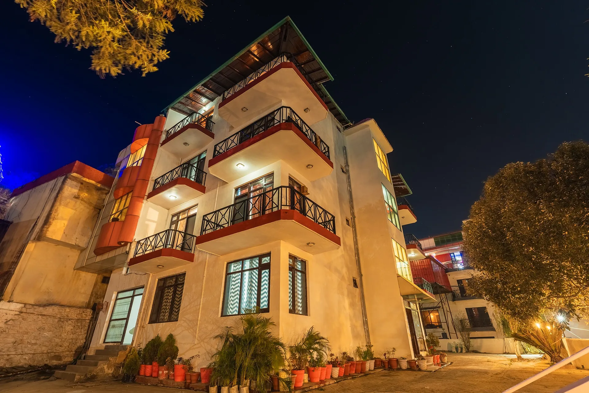 The Raikwal's Hotel & Restaurant Facade