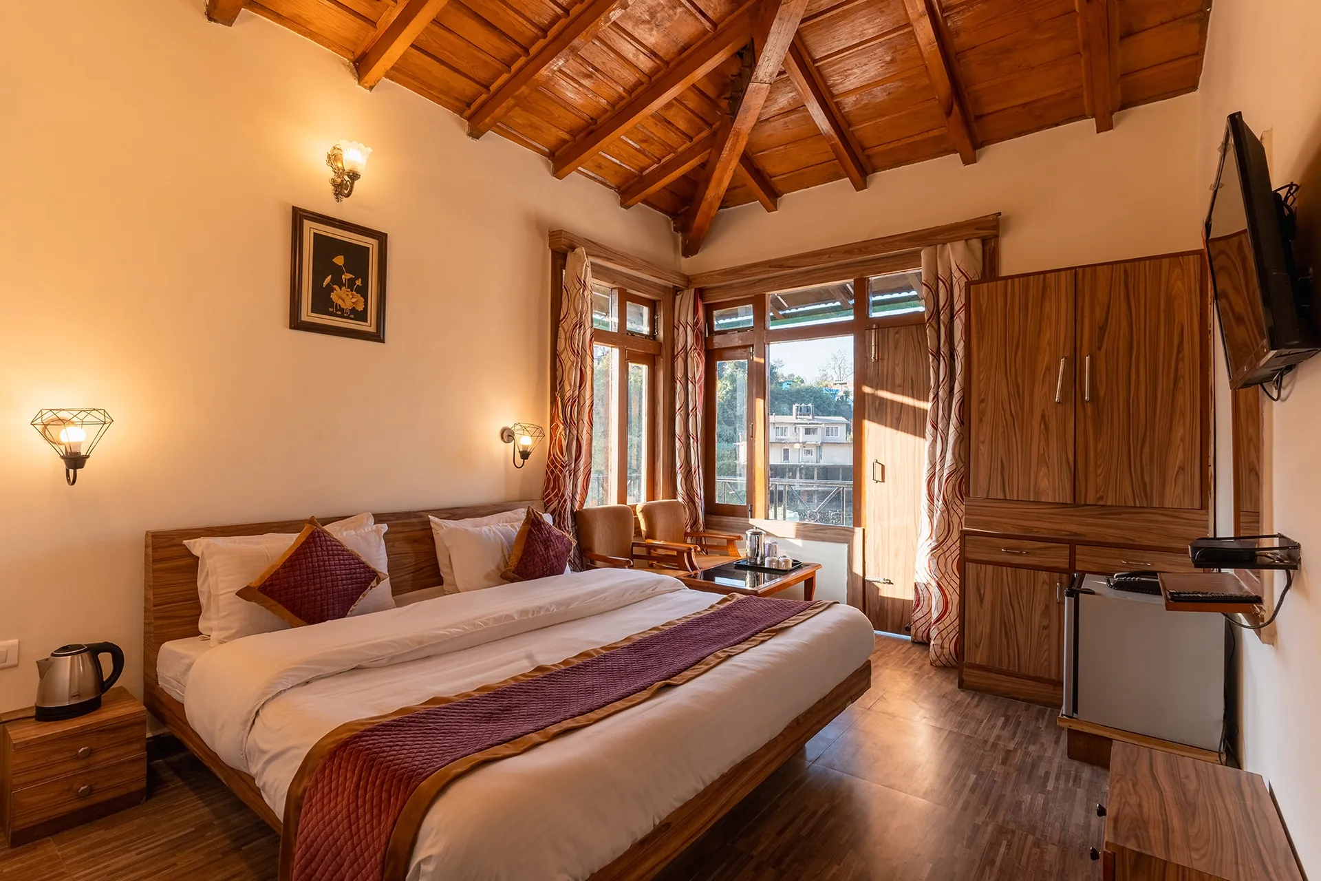 The Raikwal's Hotel & Restaurant Room
