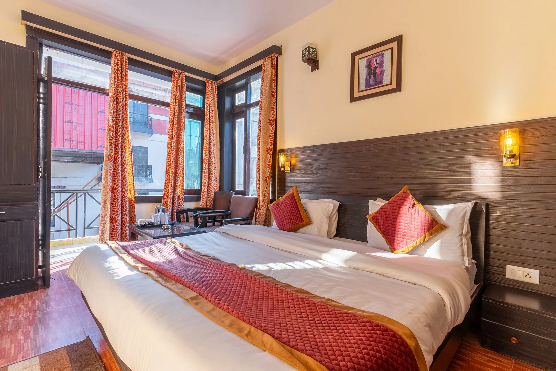 The Raikwal's Hotel & Restaurant Room