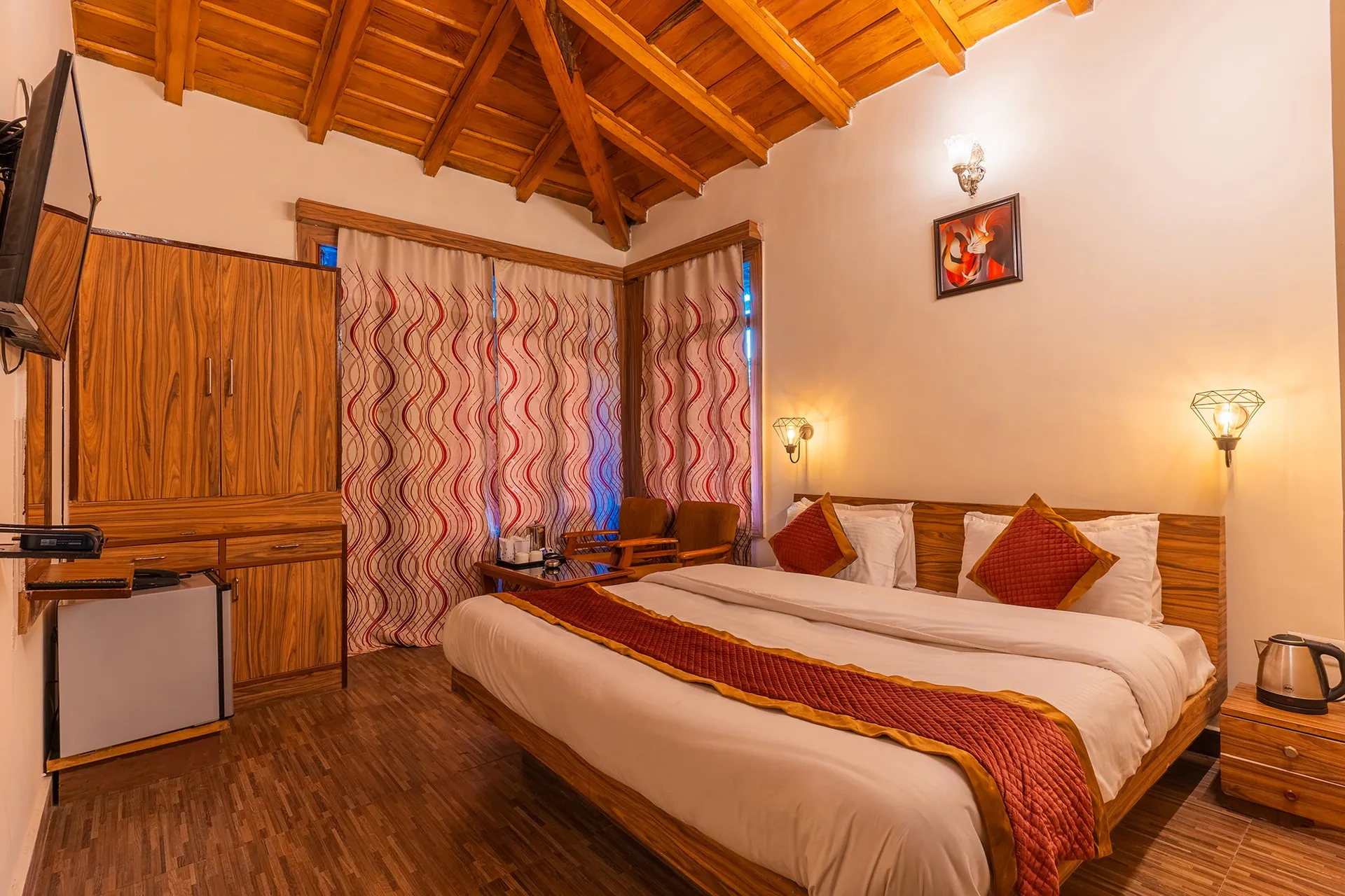 The Raikwal's Hotel & Restaurant Room